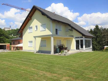 Gepflegtes Einfamilienhaus mit traumhafter Aussicht