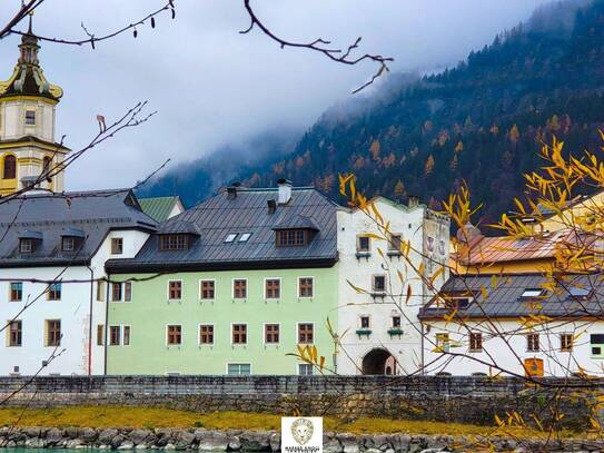 Historischer Stadtturm (Inntor, ehemals Brückentorturm) in Rattenberg / Tirol