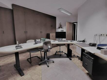 BÜRO-/PRAXISRÄUME in Innsbruck, Amraser-Straße zu vermieten