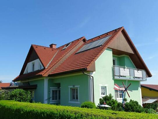 Geräumiges Ein-/Zweifamilienhaus in TOP LAGE