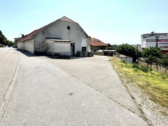 Großes Baugrundstück mit Altbestand in Neusiedl am See * Seeblick