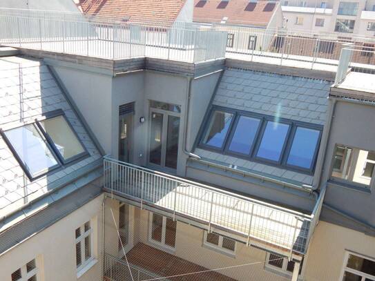 Erstbezugstraum Dachwohnung mit Terrasse Hofseitig - Top Ausstattung