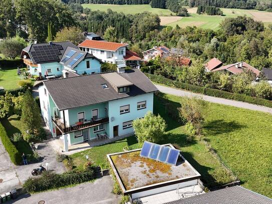 Idyllisches Mehrfamilienhaus mit zwei vermieteten Wohnungen in Seenähe