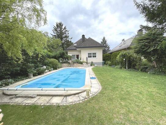 Einfamilienhaus in Speising - mit schönem Garten und Pool