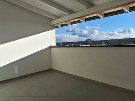 Zentrum,sonnige Maisonette 3ZI+Dachterrasse +18m² PP, Carport