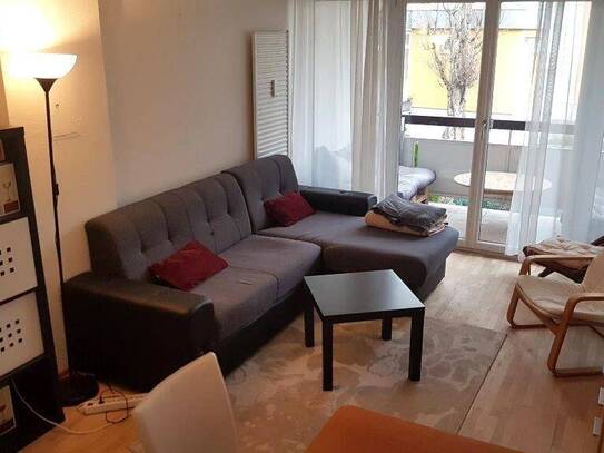 AB SEPTEMBER - STUDENTENZIMMER IN MAISONETTE-MIETWOHNUNG MIT 3 BALKONEN IN TOPLAGE VON KREMS