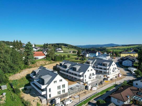 Tiefgarage und Lift! - Hellmonsödt, Marktleite - helle Wohnung mit großem Balkon in attraktiver Lage