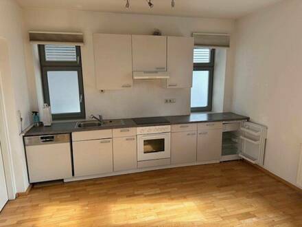 PROVISIONSFREI - große 2-Zimmer-Wohnung mit 70m² - Balkon - inkl. Autoabstellplatz