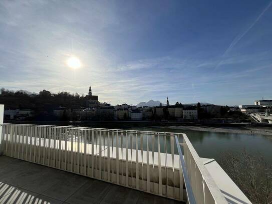 Salzach Palais: 3-Zimmer-Wohnung direkt an der Salzach gelegen mit traumhaftem Ausblick!