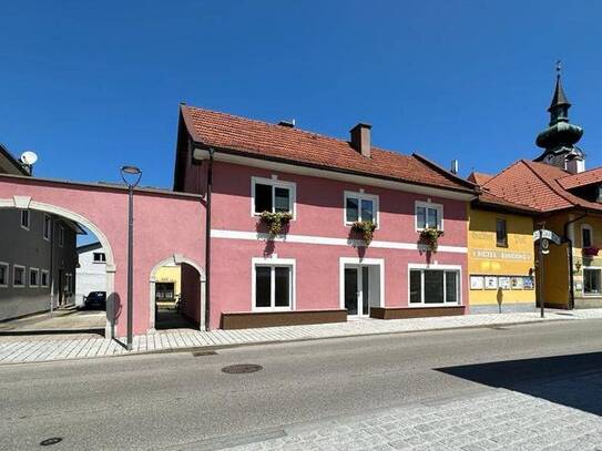 Vielseitige Gewerbefläche am Attersee. Idealer Standort in Schörfling mit hoher Sichtbarkeit!