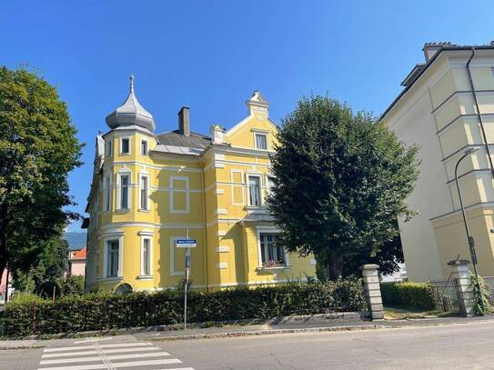 VILLA HOTTENSTEIN! Besonderes Investment in Top-Lage!