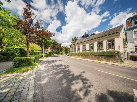 Bürgerliches Althaus mit Potential in Top Lage