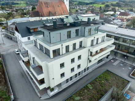 Hochwertige neue Wohnung mit großen Balkon!