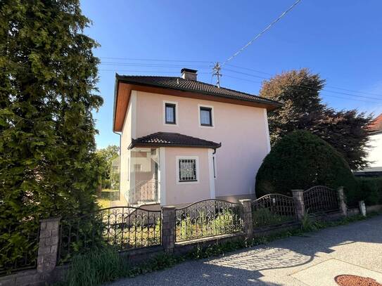 Einfamilienhaus in ruhiger Stadtlage mit großem Garten