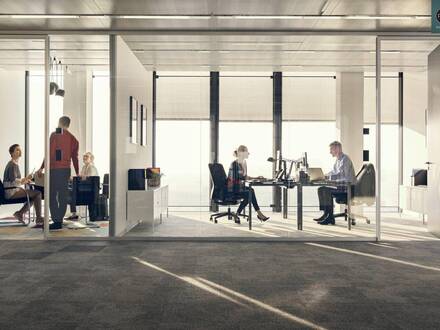 Office im einzigartigen Hochhaus mit ausgezeichneter Infrastruktur und Panoramablick!