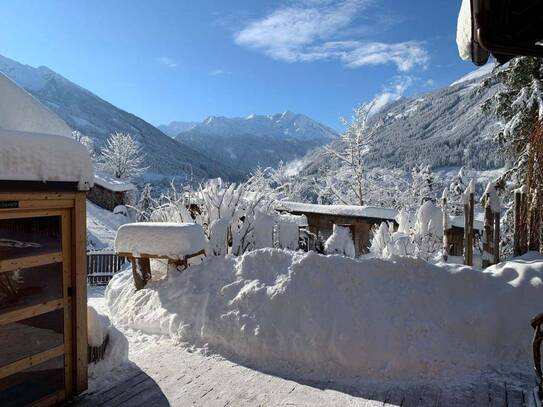 Top Ferienimmobilie: Berg-Chalet in idyllischer Lage inmitten der Gasteiner Naturlandschaft