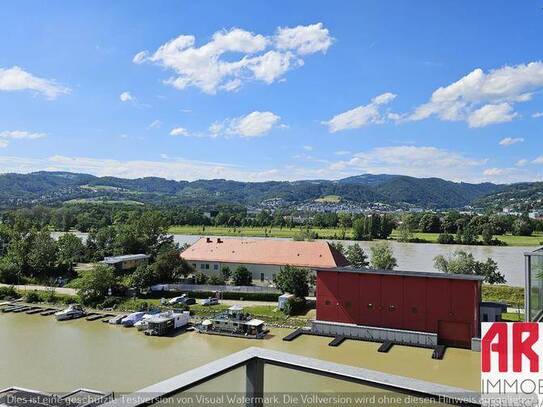 TRAUMHAFTE 3-ZIMMER-WOHNUNG MIT BLICK AUF DIE DONAU!