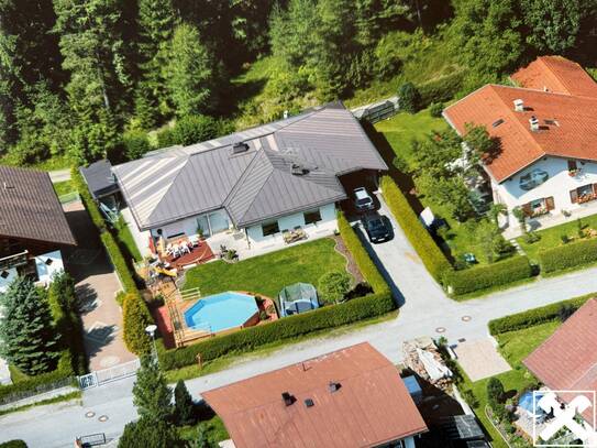 Wohnjuwel in Ruhelage: Einfamilienhaus mit Garten und Pool in Nassereith