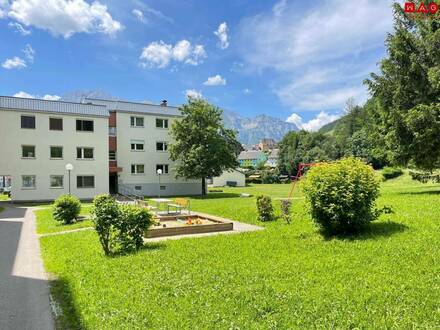 Einladende Familienwohnung mit Loggia zum sofortigen Bezug!