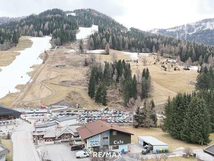 Neben der Skipiste! Liegenschaft in bester Lage von Bad Kleinkirchheim