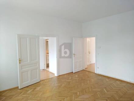 ALTBAUFLAIR IN RUHELAGE, GUTE INFRASTRUKTUR, MIT GARTEN
