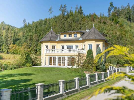 Luxuriöse Villa mit großem Garten in Maria Saal