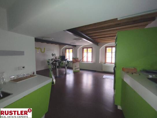 Exklusive und repräsentative Toplage mitten in der Altstadt