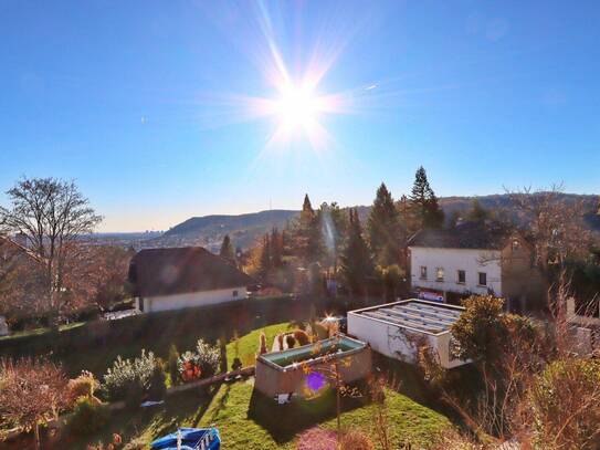 Renovierungsbedürftiges Haus in bester Lage am Ölberg mit Stiftsblick