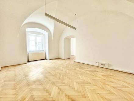 TOPLAGE IN LAXENBURG | ERSTBETZUG NACH SANIERUNG | BÜRO | ca. 150 m²