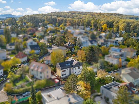 Liegenschaft mit drei separaten Einheiten und viel Potenzial im Grünen