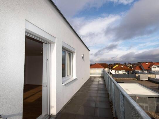 ERSTBEZUG: Helle Dachterrassenwohnung