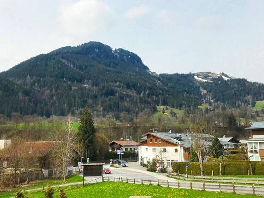 ++TOP++ SONNIGE WOHNUNG in Kitzbühel mit Ausblick auf den Hahnenkamm! Fitnessraum/Sauna, 1 Stellplatz!