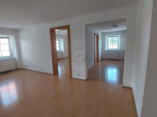 Moderne 3-Zimmer-Wohnung mit Terrasse und Fernwärme in Raab - Jetzt für nur 825.- € mieten!