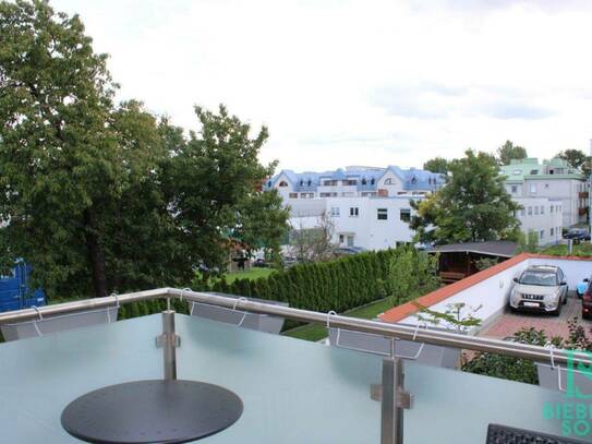 Perfekte Familienwohnung mit Süd-Balkon, Terrasse und KFZ-Abstellplatz