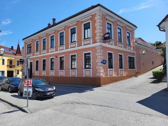 NEUER PREIS! STADTHAUS - ANLAGEOBJEKT MIT GASTHAUS, BAR, WOHNUNG UND AUSBAUMÖGLICHKEITEN