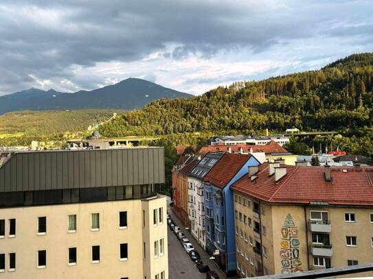 Traumhafte Balkon/Terrassenwohnung in Innsbruck: 7. Etage mit 109m² Wfl, mit Balkon, Terrasse & T-Garage!