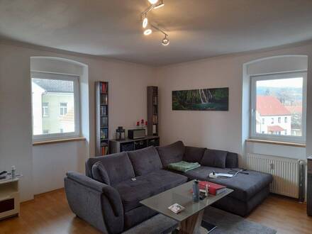Anlegerwohnung! Modern ausgestattete Eigentumswohnung Top 8 (S) mit KFZ Abstellplatz - Netto Hauptmietzins € 502,-