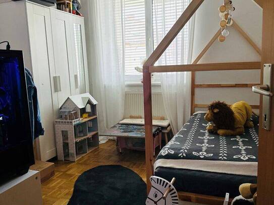 Wunderschöne Balkonwohnung mit 3-Zimmer in Attnang-Puchheim! Privater Parkplatz und Keller vorhanden! KEINE BEFRISTUNG!