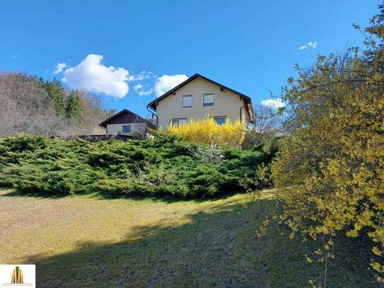 Sehr gepflegtes Ein- bzw. Mehrfamilienhaus in Messern im schönen Waldviertel mit großem Garten (ca. 5.024 m²), wundersc…