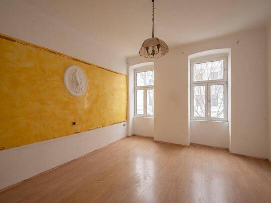 ++NEU++ Zwei nebeneinanderliegende, sanierungsbedürftige 1-Zimmer Altbau-Wohnungen mit Potenzial!