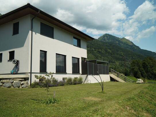 Modernes Einfamilienhaus in Kolbnitz. Luftwärmepumpe. Pergola mit schöner Terrasse.