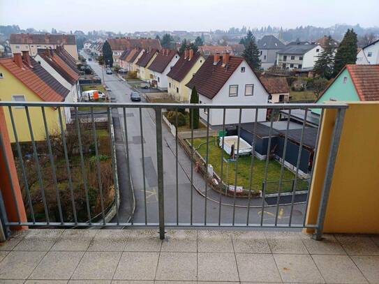 2 ZI + Balkon mit Weitblick- im Zentrum - Parkplatz vorhanden