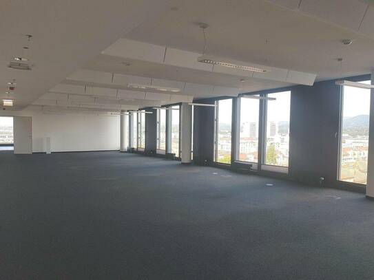 RIVERGATE - Moderne Bürofläche mit schöner Aussicht!