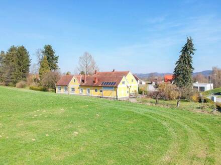 Fürstenfelder Stadtrand: Großzügiges Wohnhaus mit viel Potenzial in ruhiger Wohnlage mit großem Baugrundstück