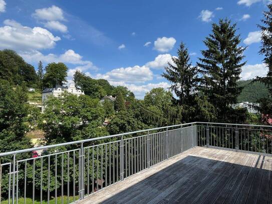 Dachterrassen-Maisonette im Altbau in sensationeller Zentrumslage mit Wienerwald-Blick