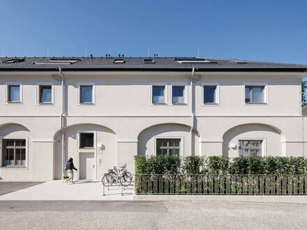 HOCHWERTIGES WOHNEN IM EDLEN ALTBAU!