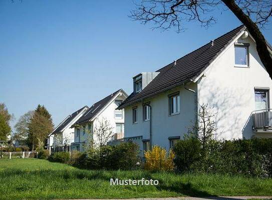 Gepflegte-2-Zimmer-Wohnung mit Balkon