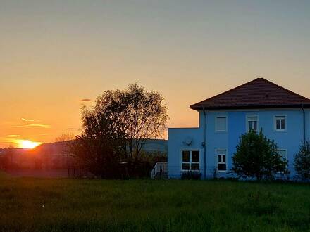 NEUWERTIGES TRAUMHAUS IN BESTLAGE MIT VIELEN HOCHWERTIGEN AUSSTATTUNGSDETAILS IN AUSSICHTSLAGE MIT HOHER LEBENSQUALITÄT…