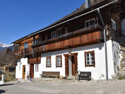 Paradiesisch im Weinberg wohnen