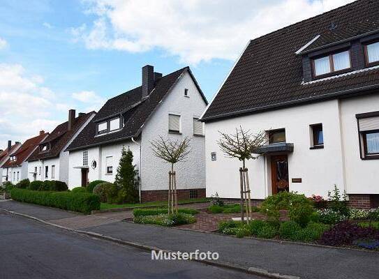 +++ Einfamilienhaus mit Terrasse und Garage +++